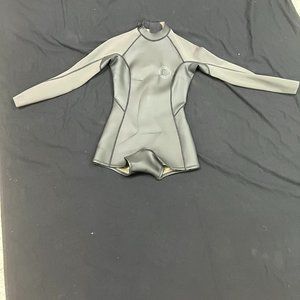Billabong Surf Capsule Wetsuit Size 4